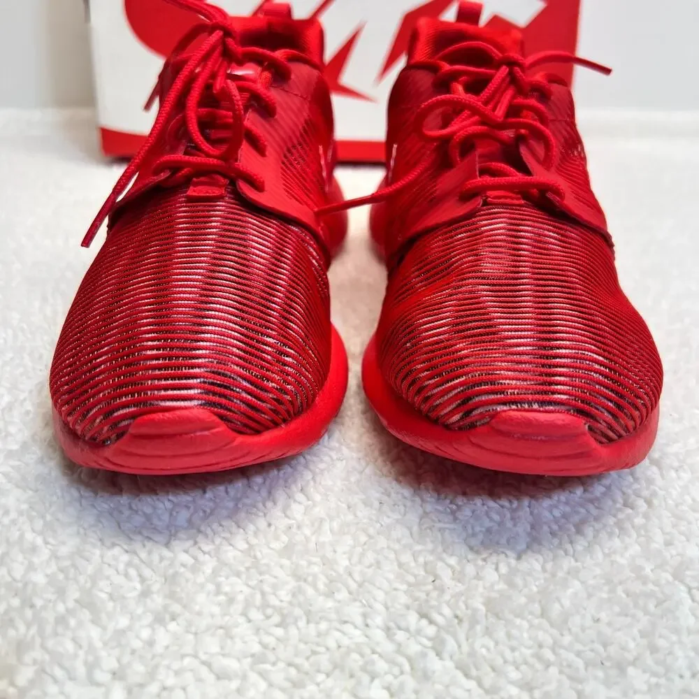 Nike Youth Sneakers Roshe One Flight Weight (GS) Red Stripped Shoes Size 6Y